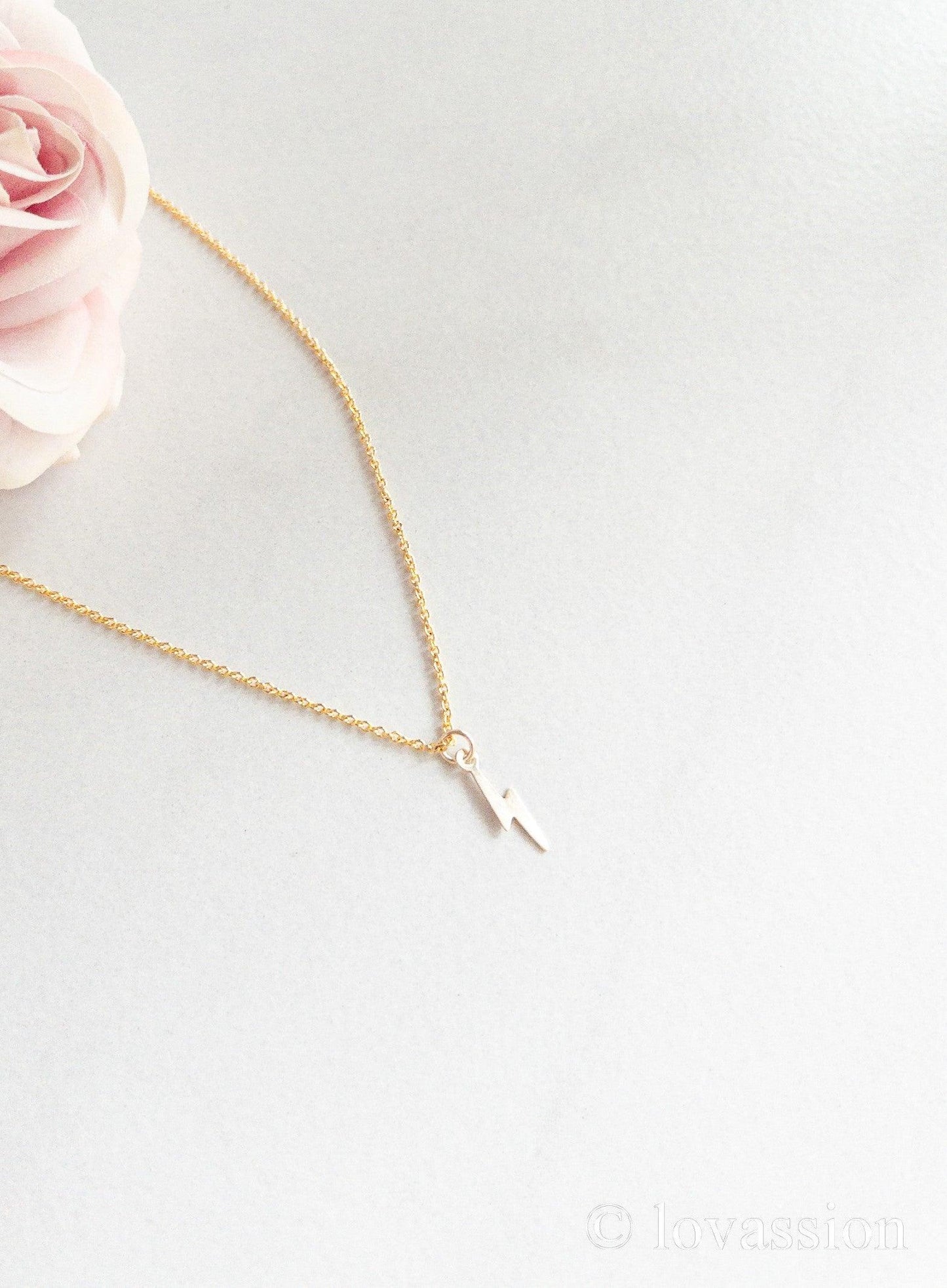 14K Tiny Lightning Bolt Necklace - Lovassion