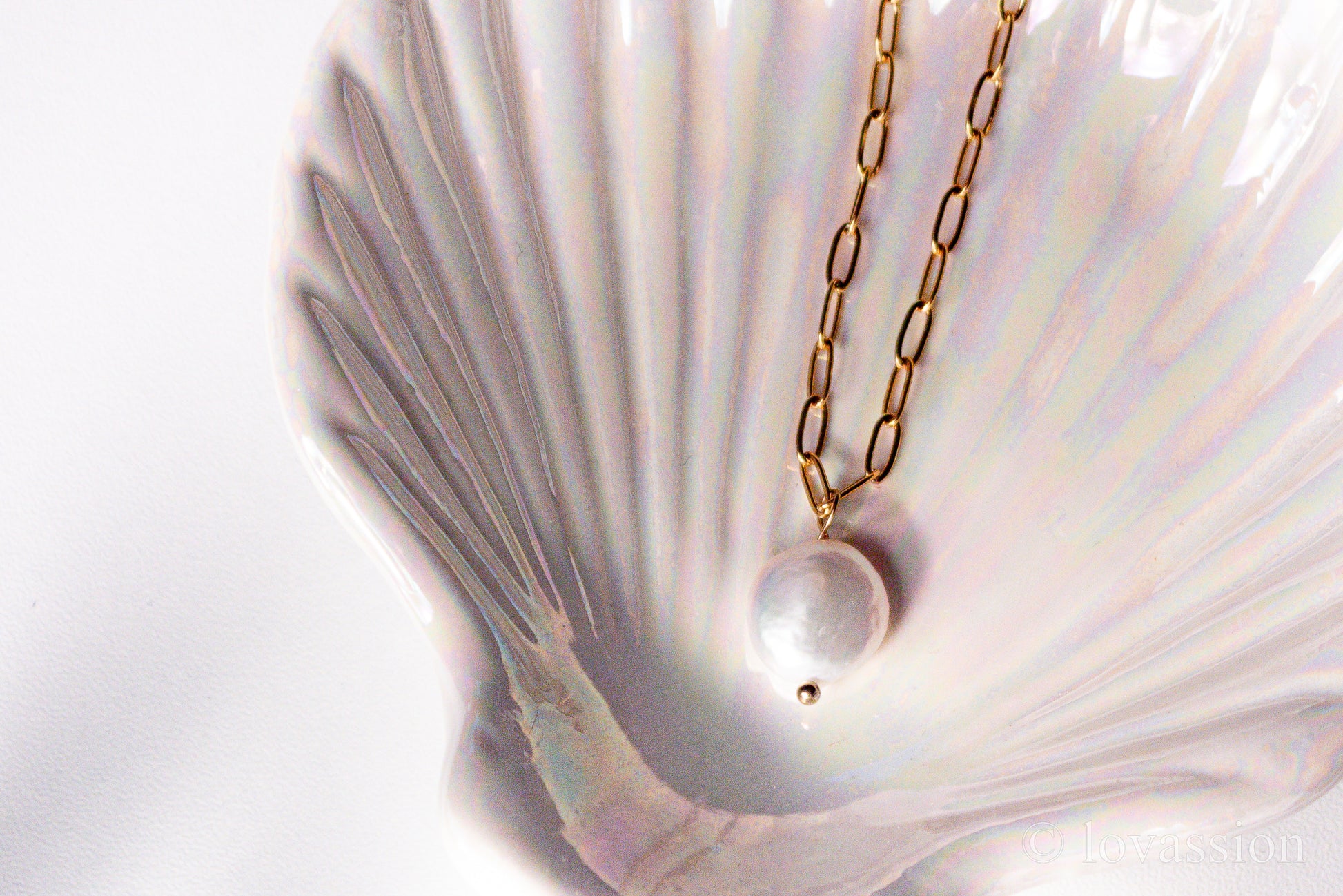 freshwater baroque pearl necklace