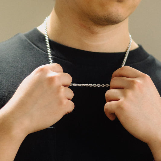 men wearing rope chain necklace in silver