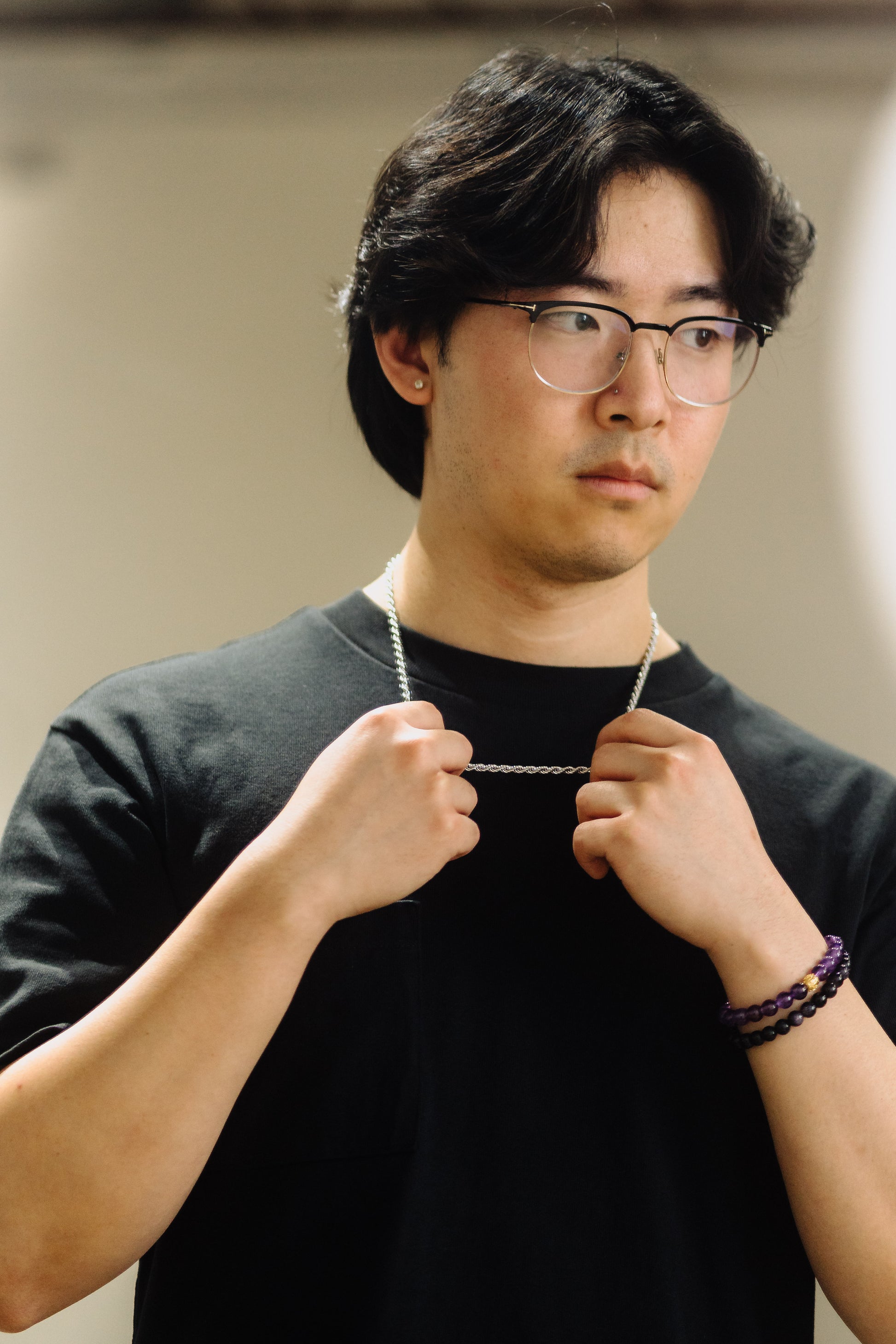 men wearing rope chain necklace in silver