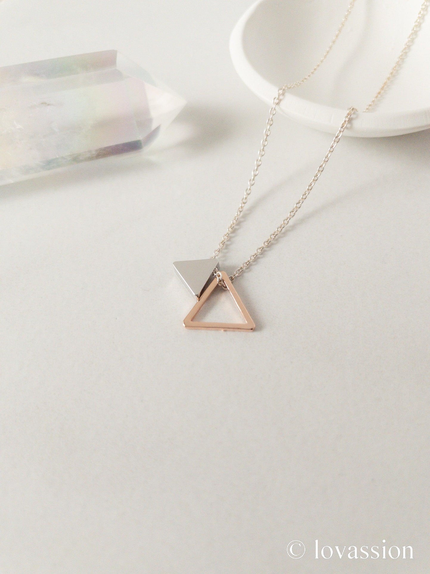 14K Double Triangle Necklace - Lovassion