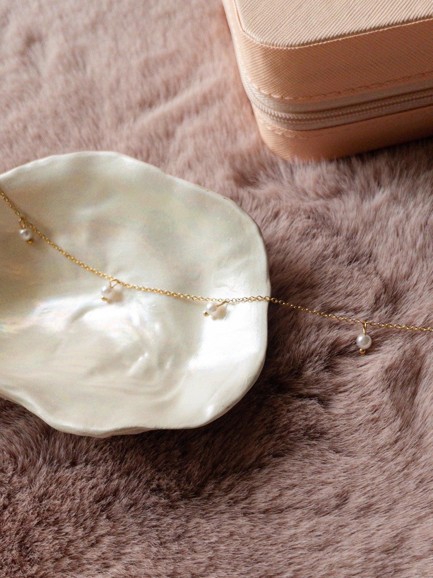 14K Dangling Pearl Necklace - Lovassion