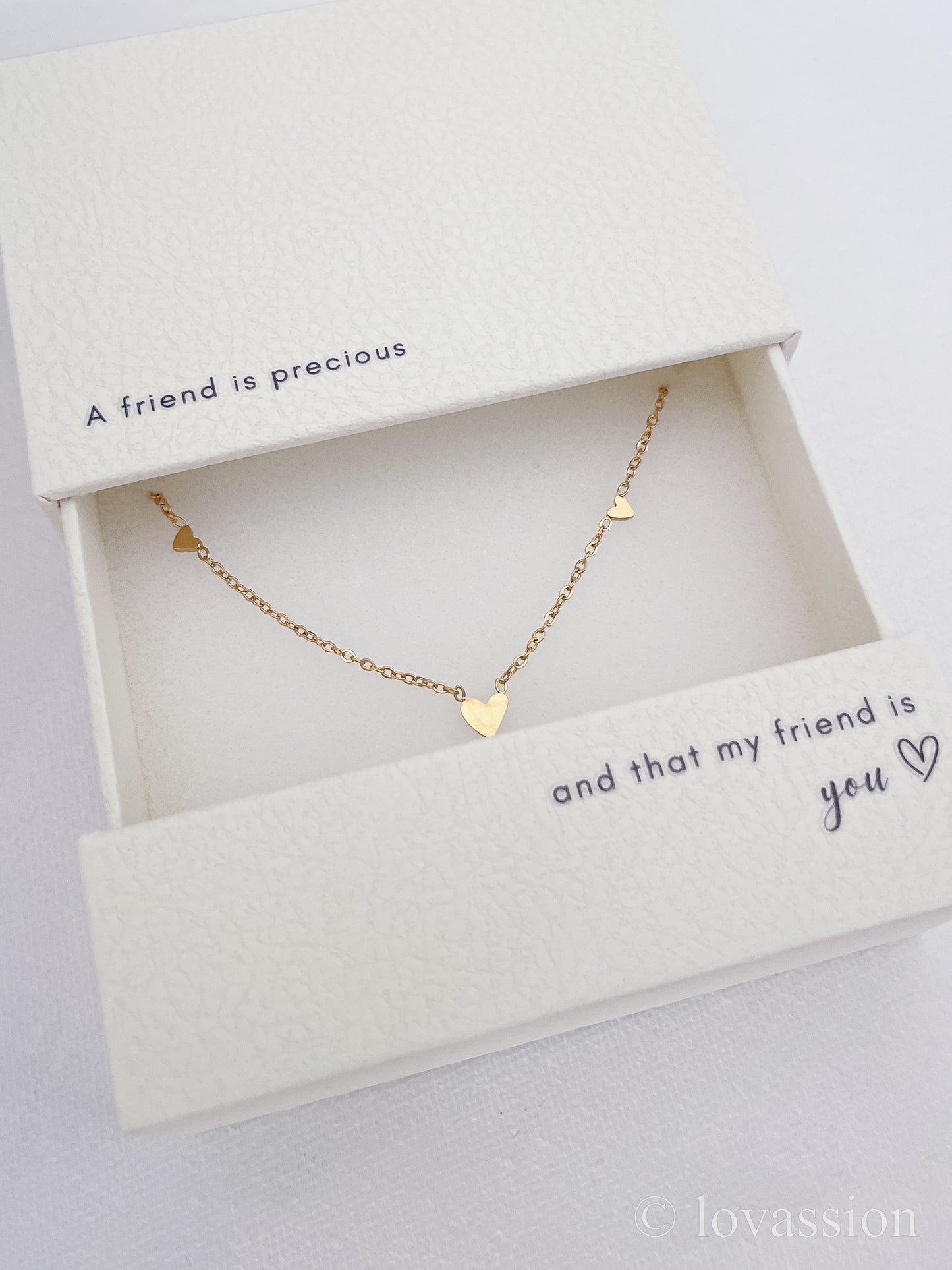 Collier médaillon petit cœur 14 carats