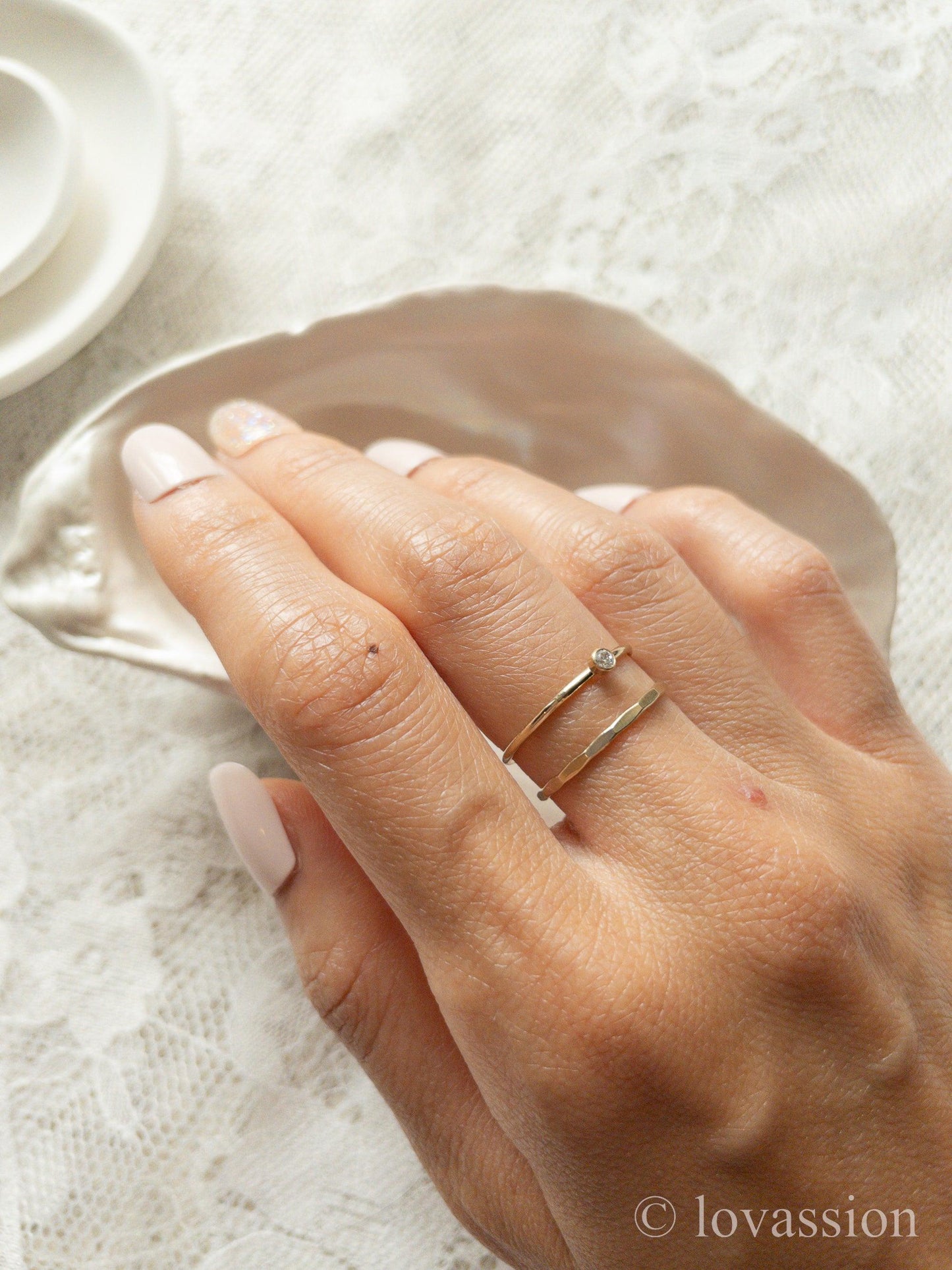 14K Bezel Ring & Hammered Stacking Ring - Lovassion