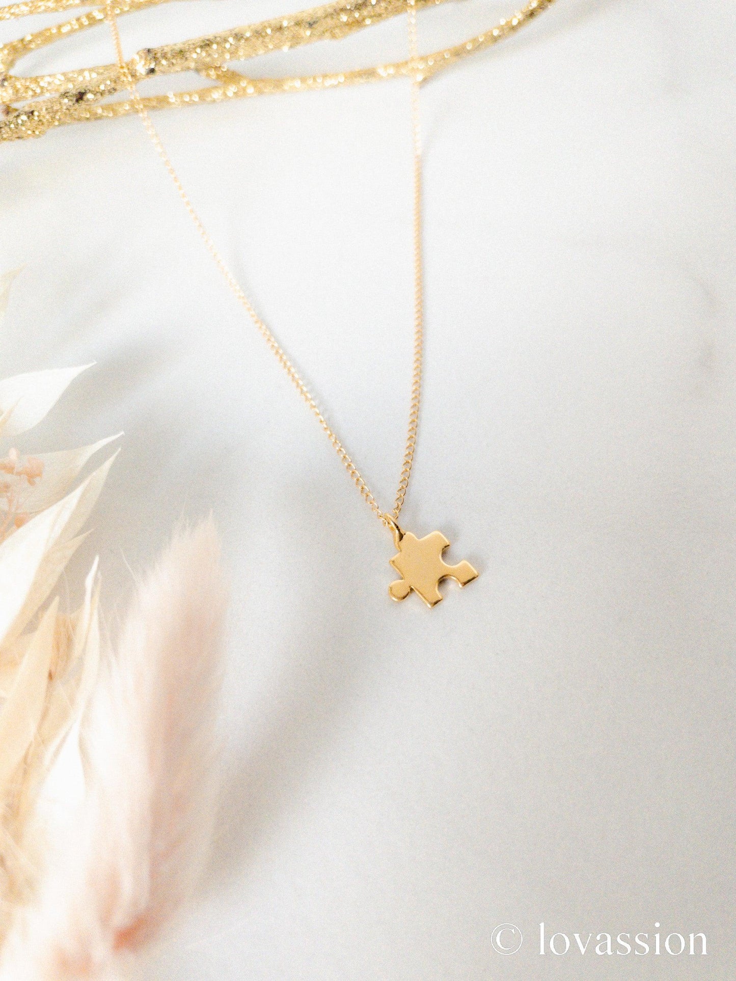 14K Tiny Puzzle Piece Necklace - Lovassion